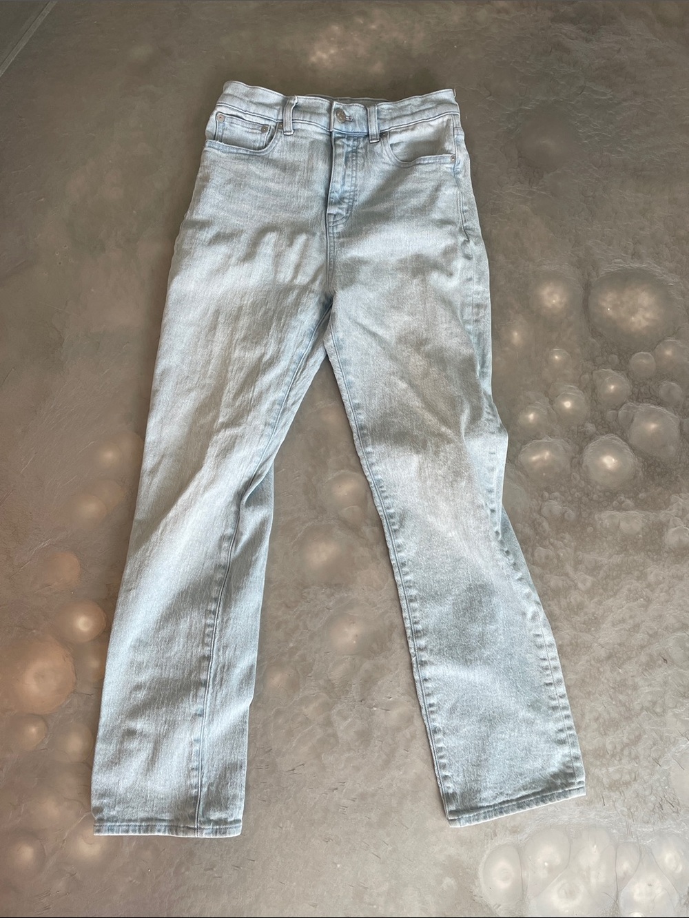 Madewell 90s Straight Leg Jeans in Light Wash Blue